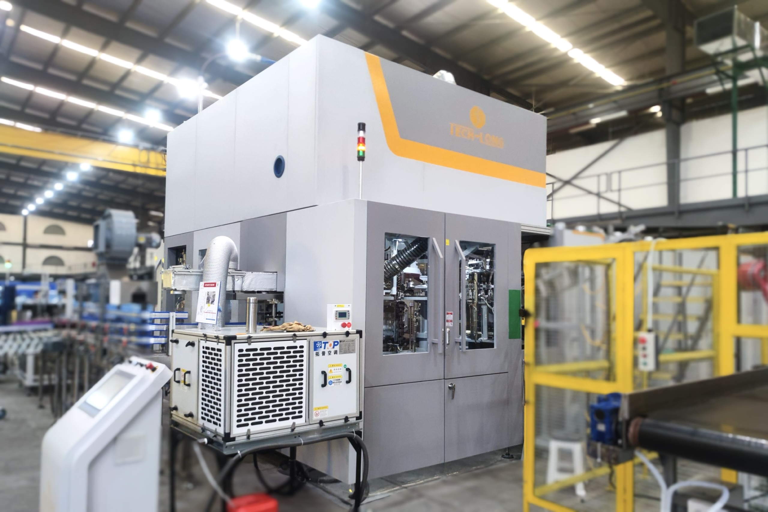 高效低耗，品質(zhì)之選：達意隆PET 5加侖吹瓶機引領(lǐng)市場新風(fēng)尚！